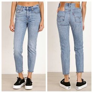 Levi’s Blue Wedgie Raw Hem Cotton Denim High Rise Jeans Size 29